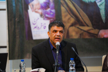 رونمایی دو کتاب آیت الله حائری در شاهچراغ شیراز