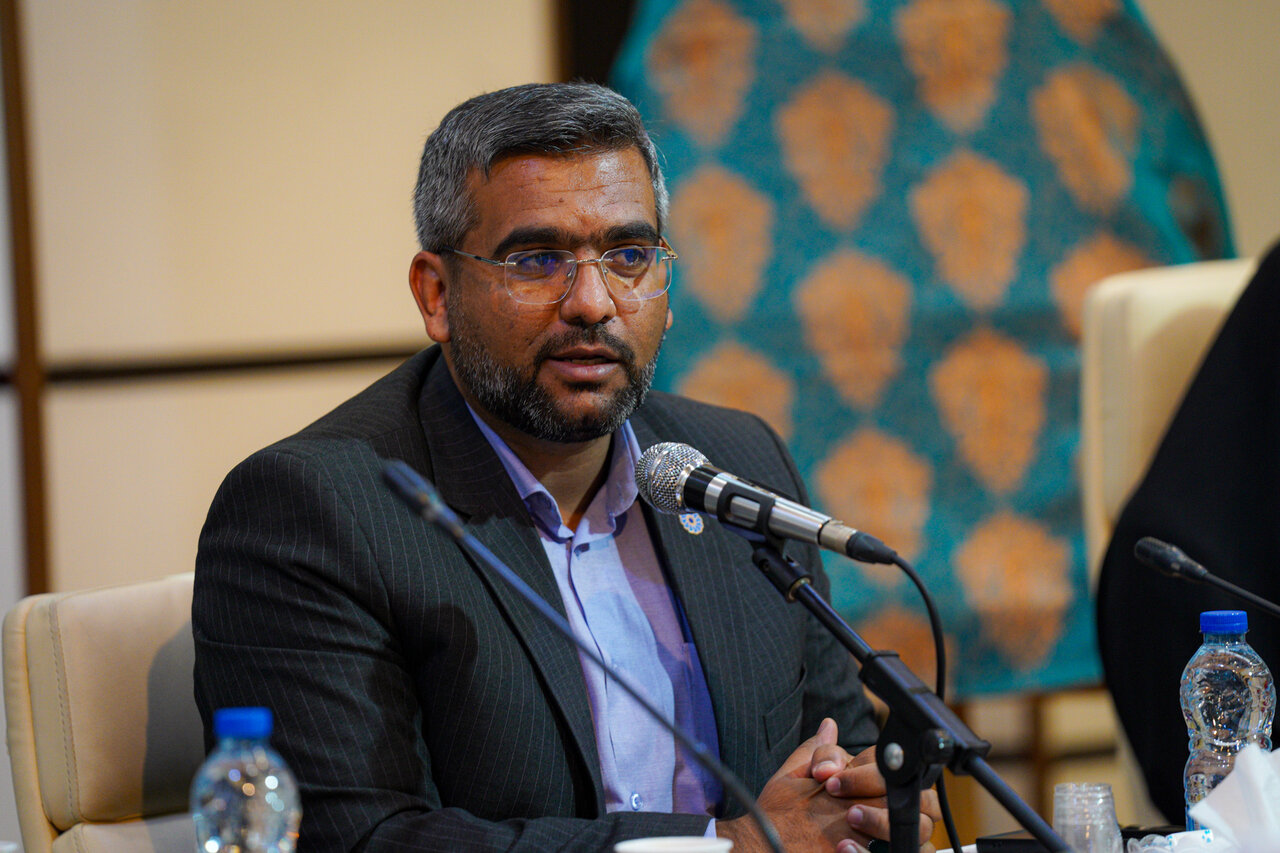 اندیشههای آیتالله حائری میتواند از طریق کتابخانههای عمومی به مردم معرفی شود