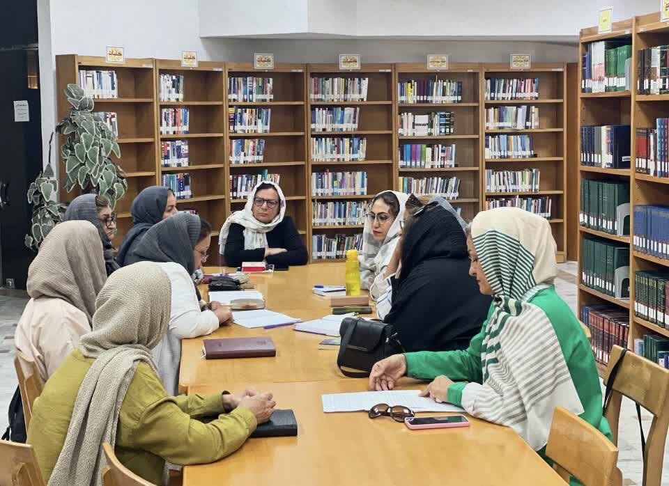 برنامه‌های فرهنگی و ادبی کتابخانه‌های عمومی استان مرکزی برای کودکان و خانواده‌ها