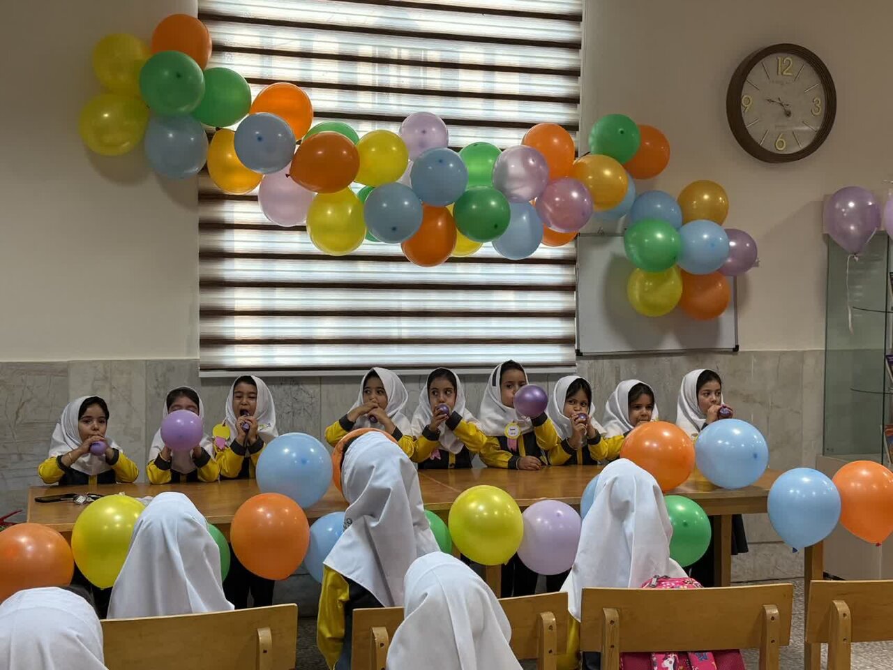 برنامههای فرهنگی و ادبی کتابخانههای عمومی استان مرکزی برای کودکان و خانوادهها