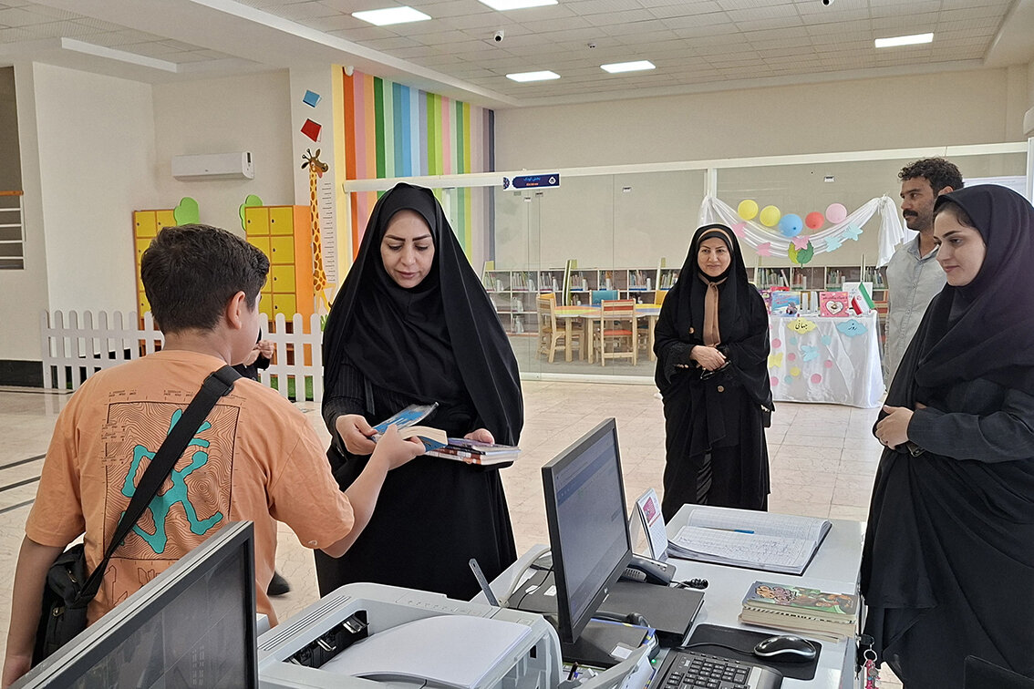 توسعه خدمات کتابخانهای و ترویج فرهنگ مطالعه در دستورکار انجمن کتابخانههای عمومی دره شهر