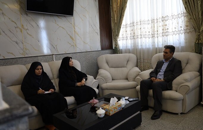 دیدار مدیرکل کتابخانه‌های عمومی آذربایجان‌ غربی با رئیس دانشگاه آزاد اسلامی استان