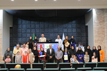 مرحله نیمه نهایی «جام کتاب‌ بازی» در کتابخانه مرکزی یزد برگزار شد