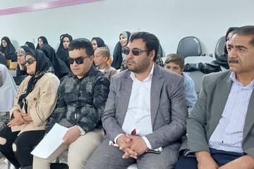 نابینایان کتابخانه خرد