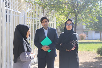 بازدید از کتابخانه حماسه 30 مهر