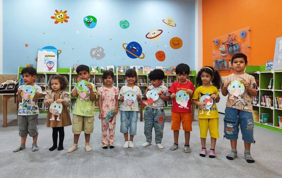 گرامیداشت هفته ملی کودک با محوریت کتاب، بازی و آموزش در کتابخانه