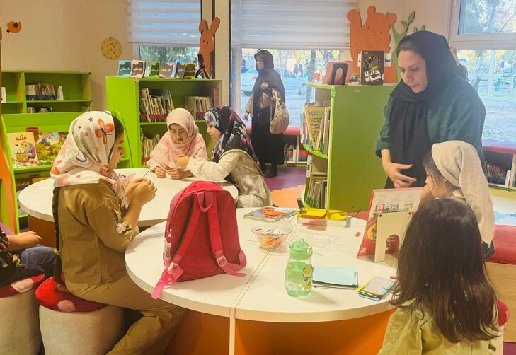 حال خوش کودکان در کتابخانه‌های عمومی استان تهران