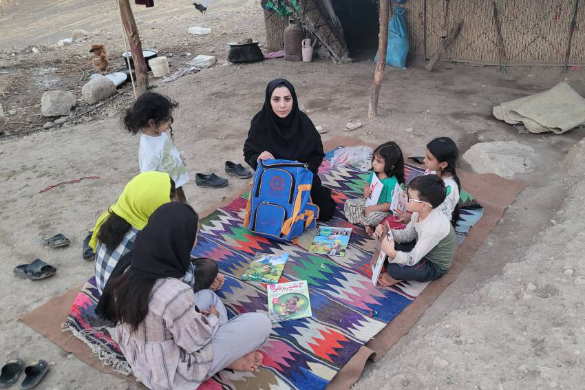 طرح «کوله کتاب عشایر» ایلام، نماد تعهد اجتماعی کتابخانه‌های عمومی استان