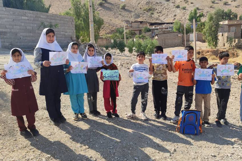 طرح «کوله کتاب عشایر» ایلام، نماد تعهد اجتماعی کتابخانههای عمومی استان