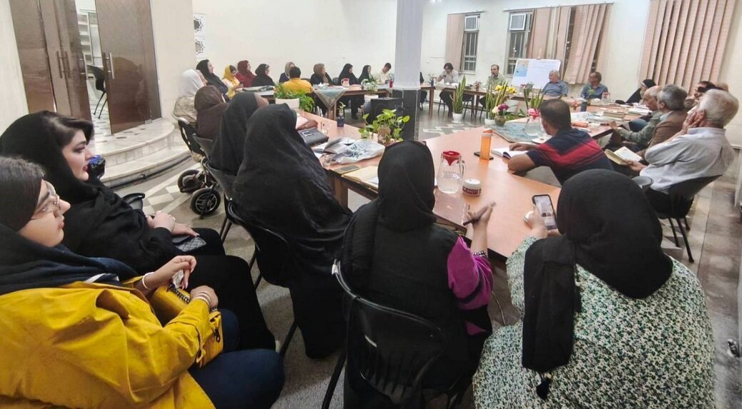 بزرگداشت حافظ شیرازی شاعر پرآوازه ایرانی در کتابخانههای عمومی استان تهران