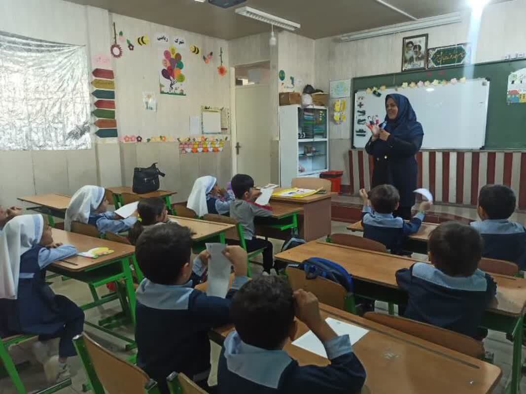 برگزاری آیین‌های فرهنگی کتاب‌محور در کتابخانه‌های عمومی استان مرکزی