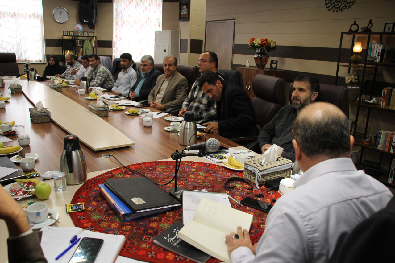 برگزاری آیینهای فرهنگی کتابمحور در کتابخانههای عمومی استان مرکزی