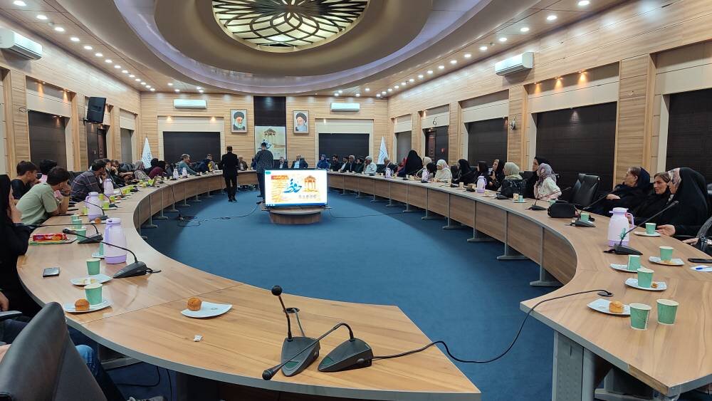 بزرگداشت حافظ شیرازی شاعر پرآوازه ایرانی در کتابخانههای عمومی استان تهران