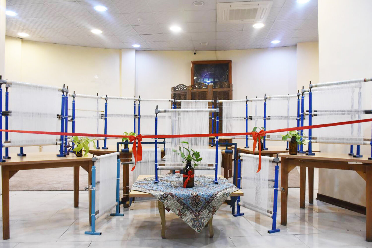 جشن روز عصای سفید در کتابخانه رئیسی اردکانی شیراز برگزار شد