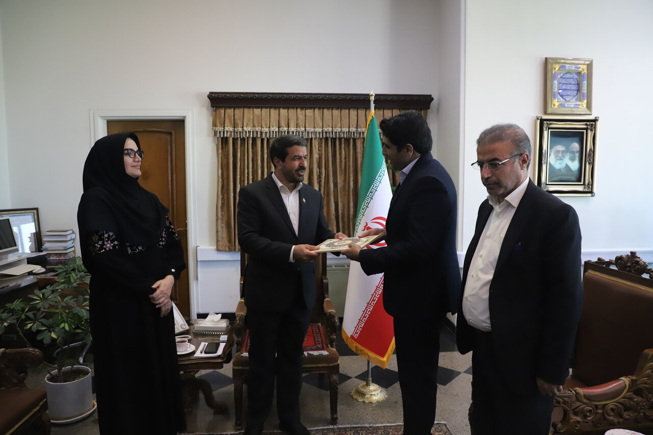 انتصاب مدیرکل کتابخانه‌های عمومی استان همدان