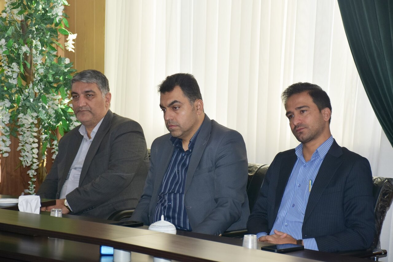 تلاش برای ارتقای کتابخانههای عمومی کوار، با همکاری همه نهادها ضروری است