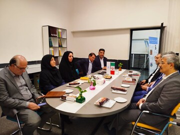 دیدار با رییس بانک ملت