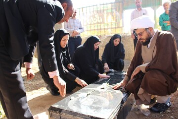 روستای برجویی صدای کتاب را به کنگره شهدا رساند