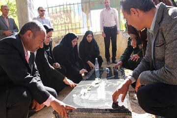 روستای برجویی صدای کتاب را به کنگره شهدا رساند