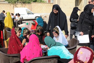 روستای برجویی صدای کتاب را به کنگره شهدا رساند