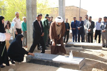 روستای برجویی صدای کتاب را به کنگره شهدا رساند