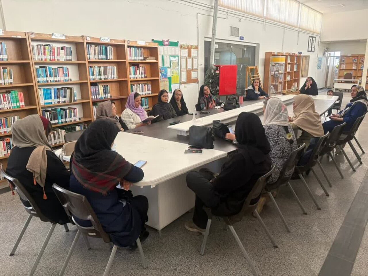 کتابخانه‌های عمومی استان مرکزی؛ بستر پویای آموزش، هنر و تعامل فرهنگی