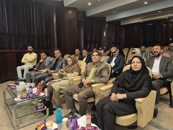 برگزاری ویژهبرنامه روز جهانی عصای سفید در کتابخانه مرکزی امام خامنهای (مدظله العالی) سنندج