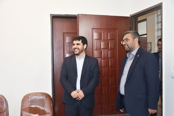 بازدید مشاور دبیرکل و مدیرکل دفتر مرکزی حراست نهاد از اداره‌کل کتابخانه‌های عمومی استان فارس و دیدار با همکاران