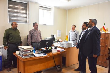 بازدید مشاور دبیرکل و مدیرکل دفتر مرکزی حراست نهاد از اداره‌کل کتابخانه‌های عمومی استان فارس و دیدار با همکاران