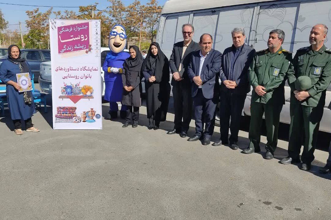 حضور کتابخانه‌های‌ معلم لیواجان و سیار پیک فرهنگ در جشنواره فرهنگی «روستا، ریشه زندگی»