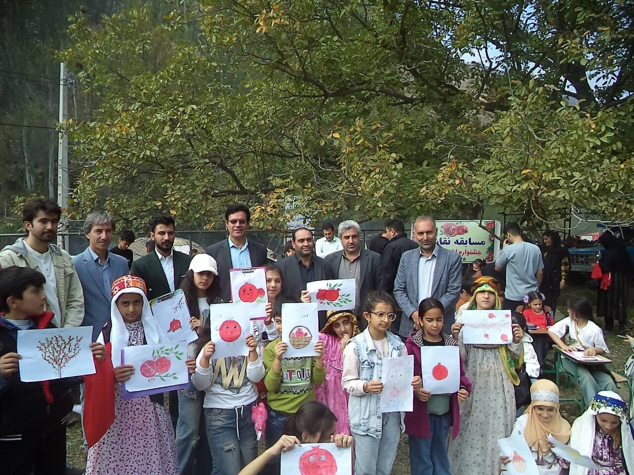 اجرای برنامههای متنوع فرهنگی در ششمین جشنواره انار خداآفرین