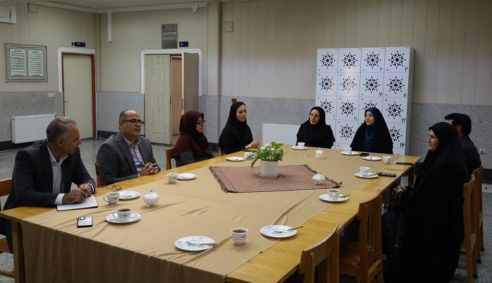 تأکید بر همدلی، تلاش جمعی و استفاده از ظرفیتهای محلی برای ارتقای جایگاه کتابخانههای عمومی نقده