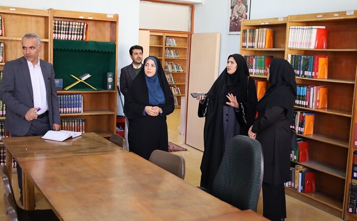 تأکید بر همدلی، تلاش جمعی و استفاده از ظرفیتهای محلی برای ارتقای جایگاه کتابخانههای عمومی نقده