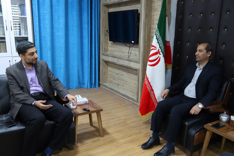 پروژه کتابخانه مرکزی خورموج با همکاری شهرداری و فرمانداری، عملیاتی میشود