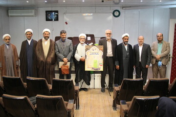 آئین رونمایی از کتاب «سلوک یحیی» در اراک - کراپ‌شده