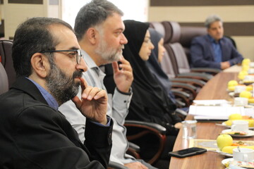 جلسه انجمن خیرین توسعه کتابخانه ها و ترویج کتابخوانی استان مرکزی