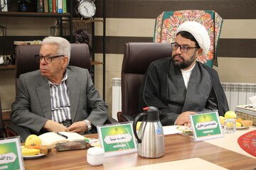 جلسه انجمن خیرین توسعه کتابخانه ها و ترویج کتابخوانی استان مرکزی