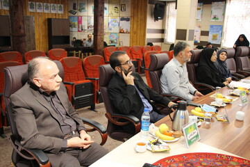 جلسه انجمن خیرین توسعه کتابخانه ها و ترویج کتابخوانی استان مرکزی