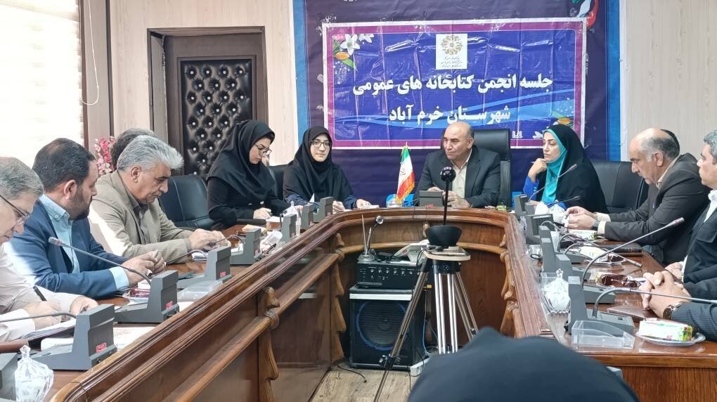 تقدیر فرماندار خرم‌آباد از فعالیت‌های فرهنگی و رسانه‌ای روابط عمومی کتابخانه‌های عمومی لرستان