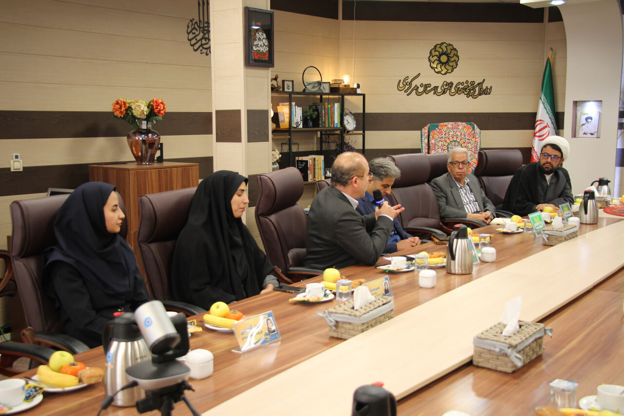انجمن خیّرین کتابخانهساز استان مرکزی آغاز بهکار کرد