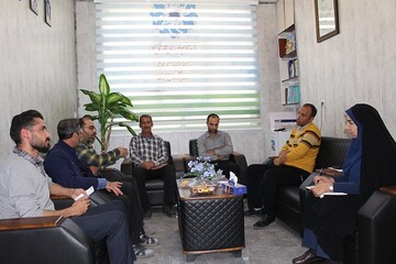 دیدار سرپرست اداره کل کتابخانه‌های عمومی چهارمحال و بختیاری با نیروهای خدمتگزار