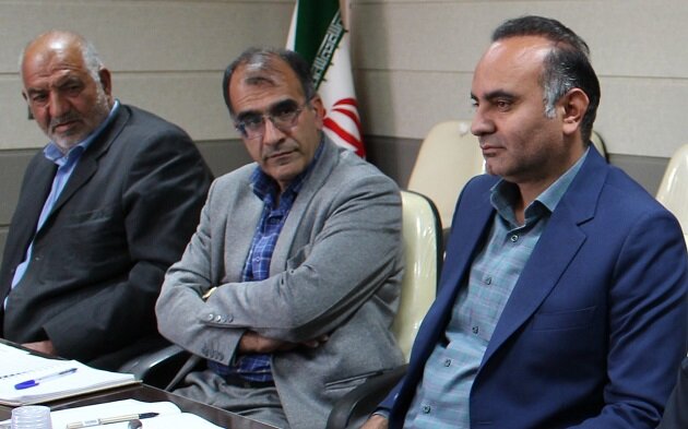 چراغ کتابخانه در شهر هوره و روستای چلوان روشن می‌شود