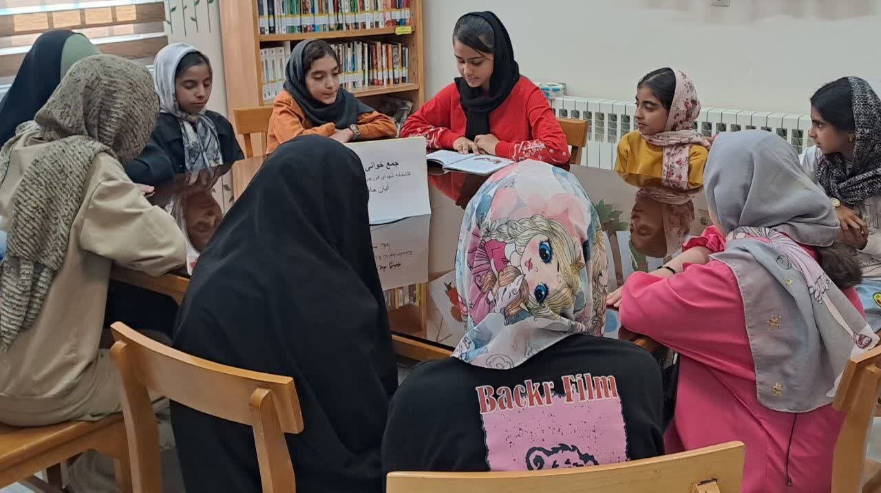 کتابخانه‌های عمومی، طلایه‌داران آگاهی در استان مرکزی