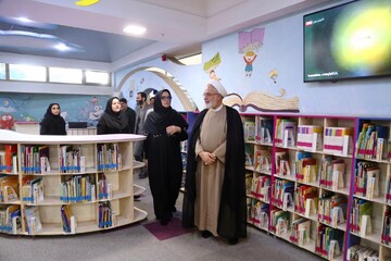 امضای تفاهم‌نامه با معاونت قرآن و عترت و بازدید از کتابخانه مرکزی پارک شهر