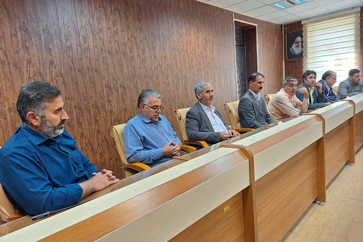 جلسه انجمن کتابخانههای عمومی شهرستان ایلام برگزار شد