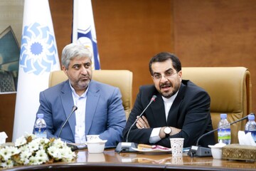 دکتر حسین دیوسالار، معاون فرهنگی و علمی سازمان فرهنگ و ارتباطات اسلامی-نشست «آسیب‌شناسی ترجمه و نشر» در کتابخانه مرکزی پارک شهر تهران