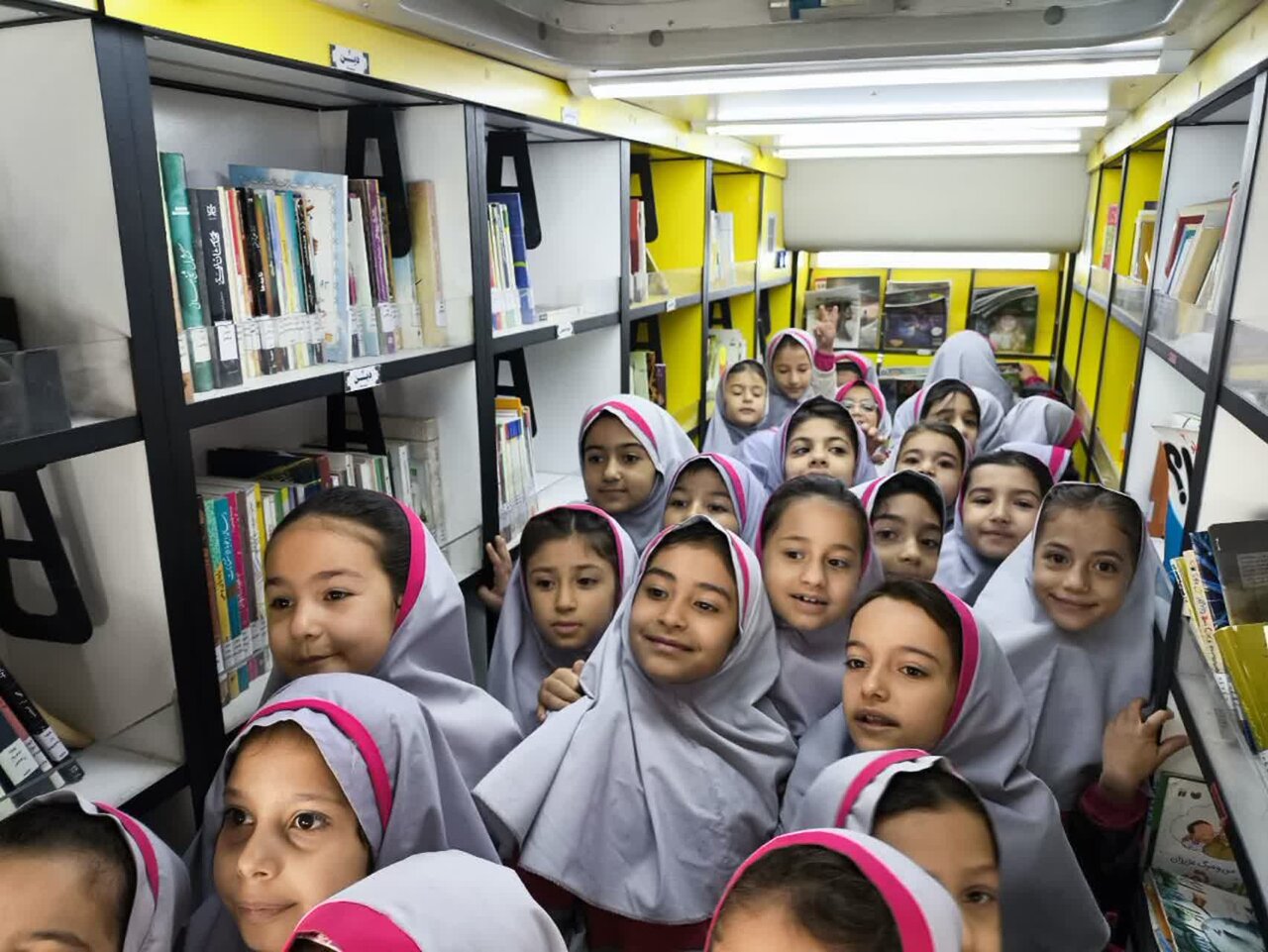 گرامیداشت مقام پرستار و برنامه‌های متنوع فرهنگی در کتابخانه‌های عمومی استان مرکزی