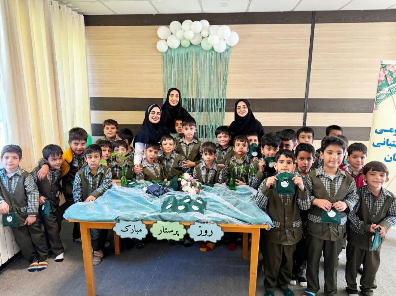 گرامیداشت مقام پرستار و برنامههای متنوع فرهنگی در کتابخانههای عمومی استان مرکزی