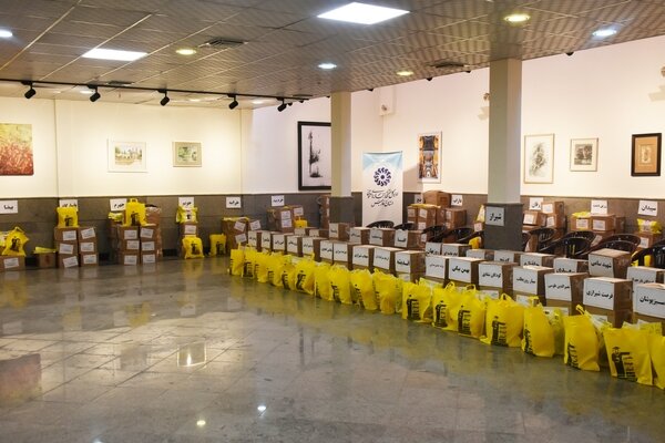 ۲۷هزار و ۷۰۰ جلد کتاب کمک آموزشی و کودک و نوجوان به کتابخانه‌های عمومی فارس اهدا شد