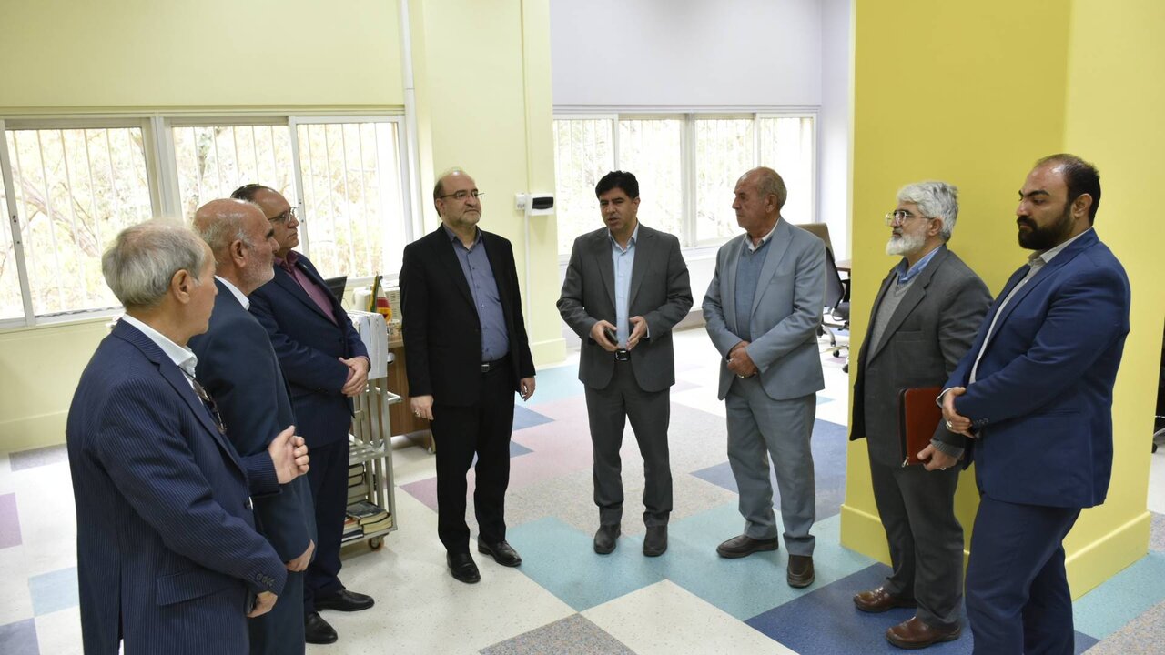 طرح «بوستان کتاب» در محوطه کتابخانه شهید آوینی وایقان اجرا میشود